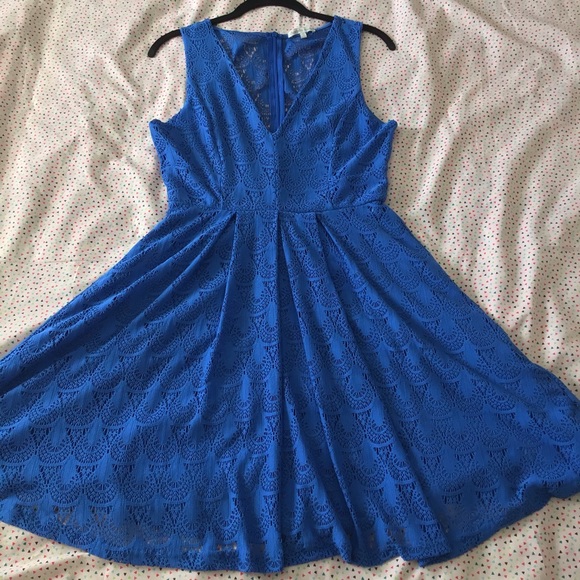 Charlotte Russe Dresses & Skirts - Blue V-Neck Dress